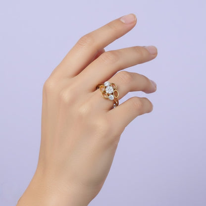 Contemporary Cluster Halo Diamond Gold Ring