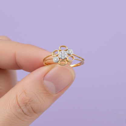 Contemporary Cluster Halo Diamond Gold Ring