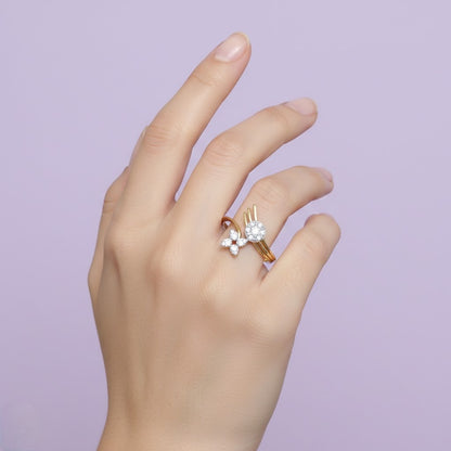Abstract floral motif Diamond Gold Ring