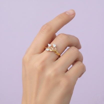 Elegant Silver Leaf Diamond Ring