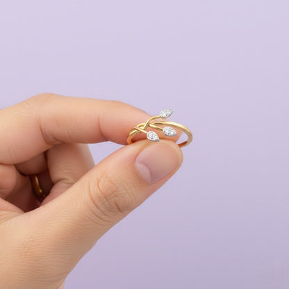 Elegant Silver Leaf Diamond Ring