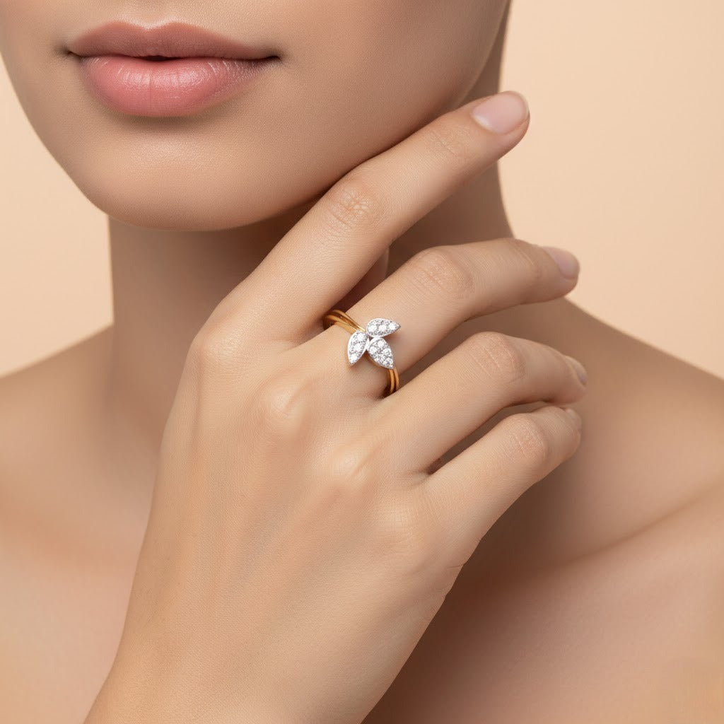 Leaf Twist Diamond Gold Ring