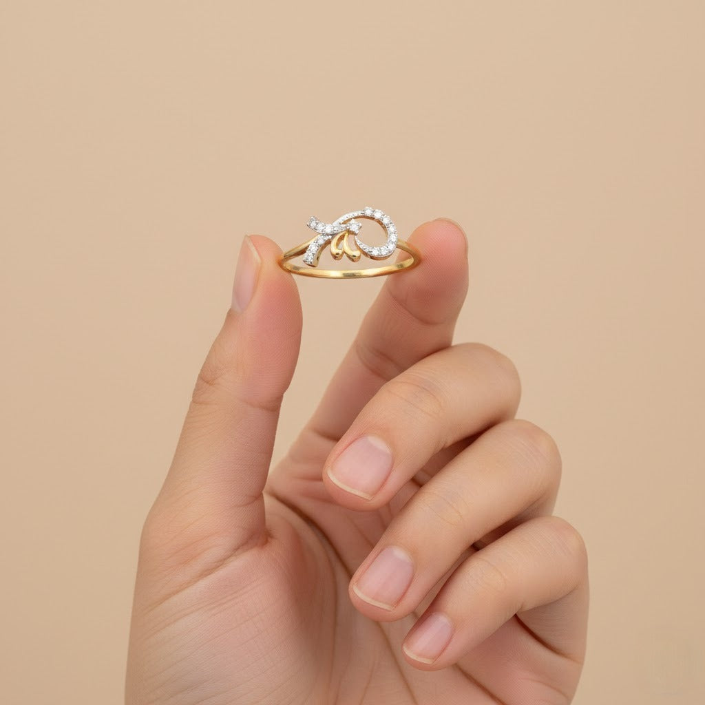 Elegant Gold Swirl Diamond Ring