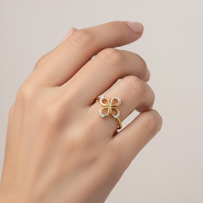 Lucky Clover Glow Ring