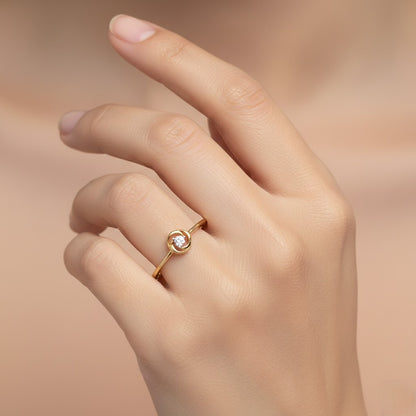 Swirl Knot Center Diamond Gold Ring
