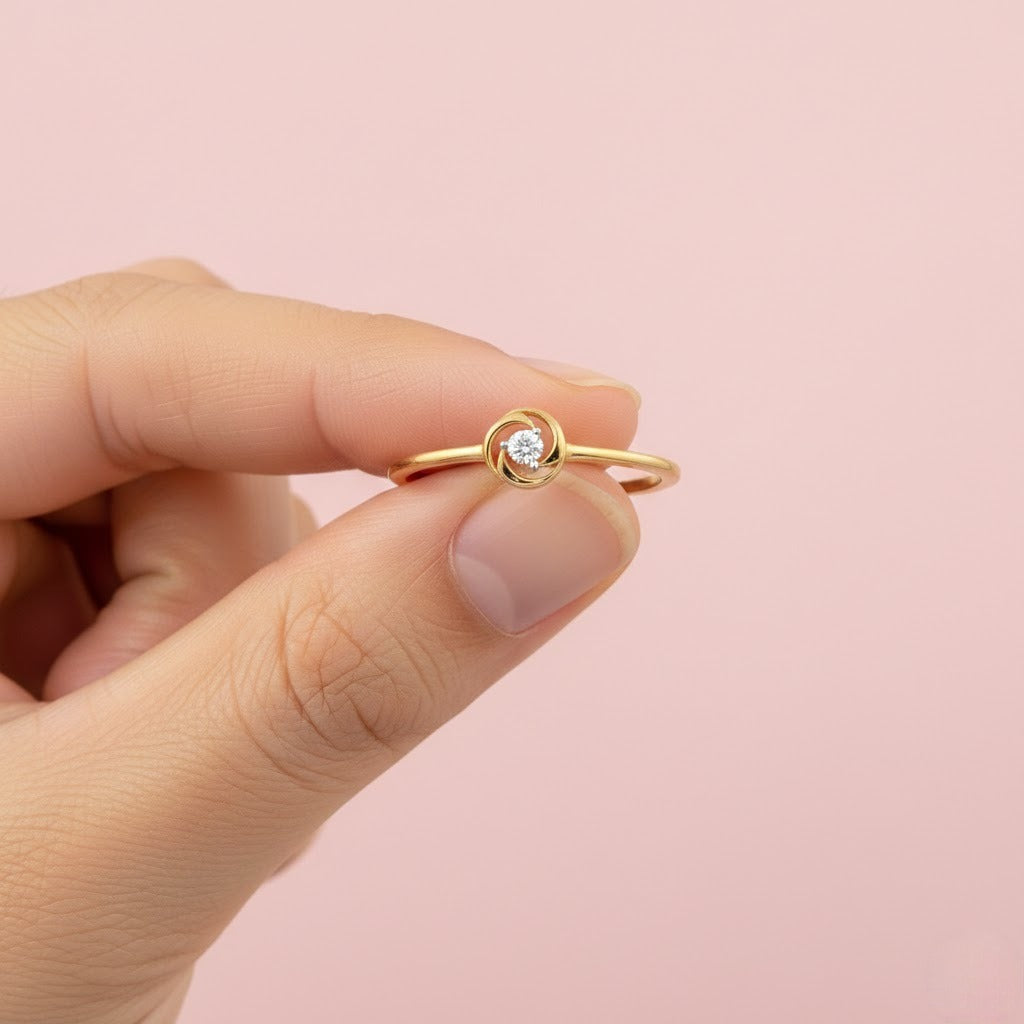 Swirl Knot Center Diamond Gold Ring