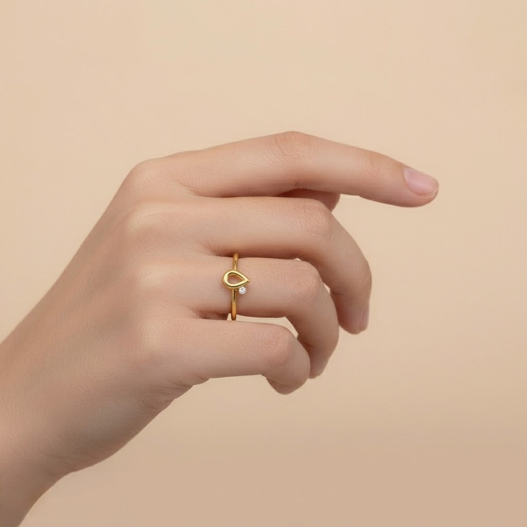 Minimal Gold Teardrop Diamond Ring