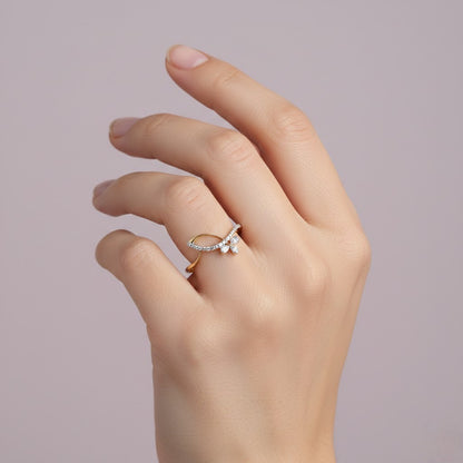 Floral Vine Diamond Gold Ring