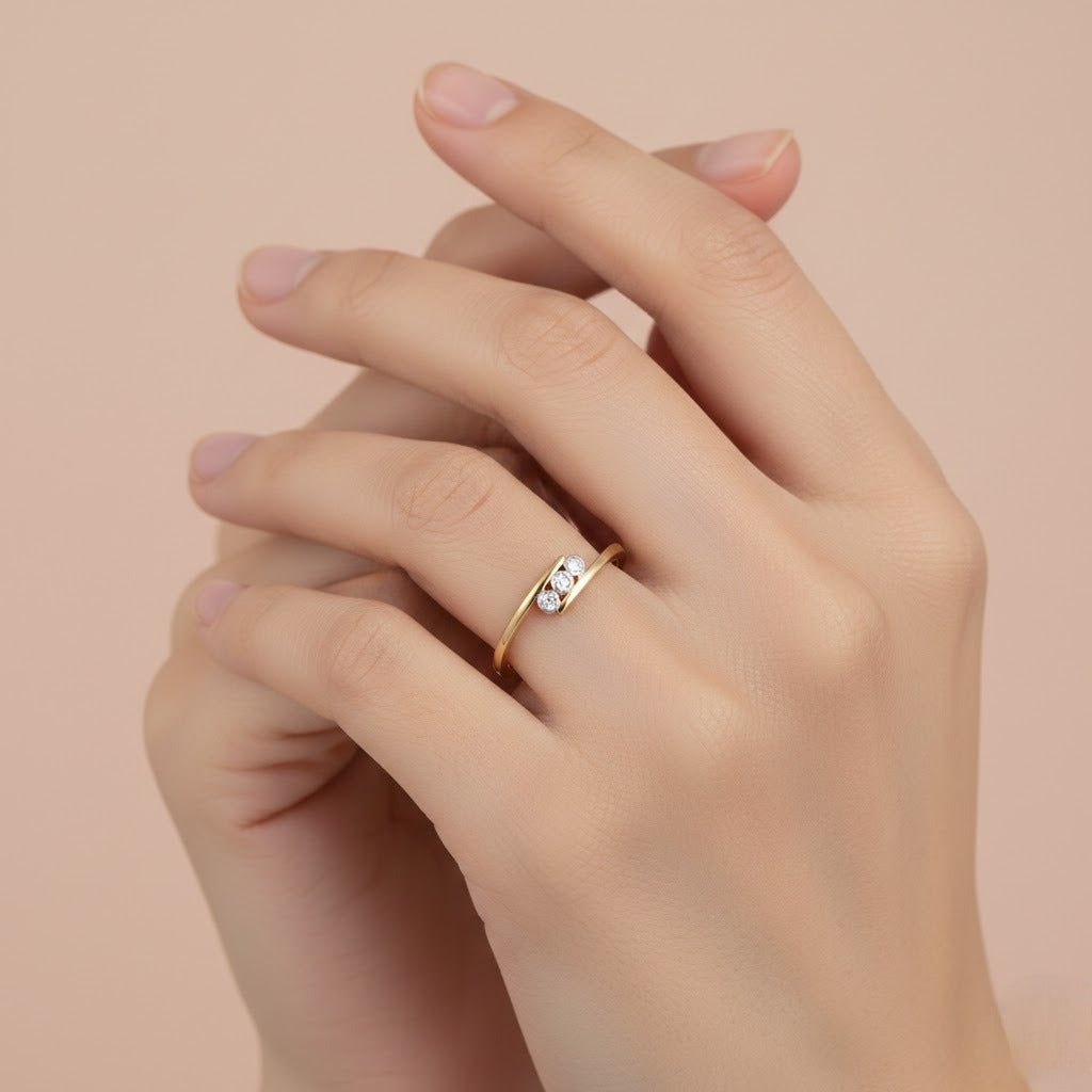 Minimal Gold Triple Diamond Ring