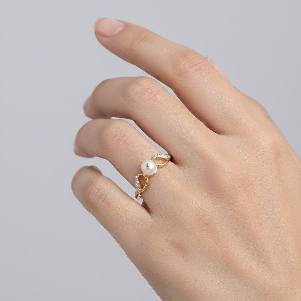 Infinity Loop Gold Diamond Ring