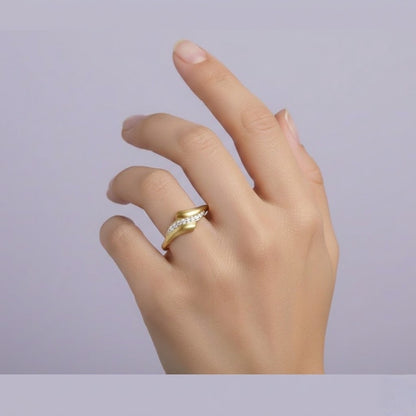 Flowing Wave Accent Diamond Gold ring