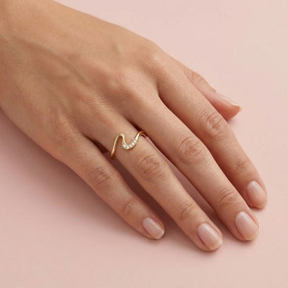 Wave Curve Diamond Gold ring