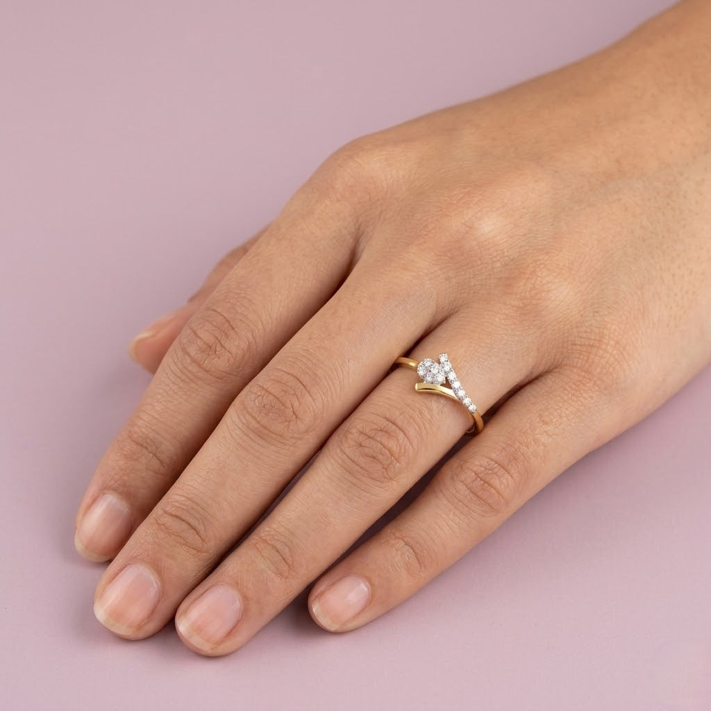 Crisscross Flow Diamond Gold ring