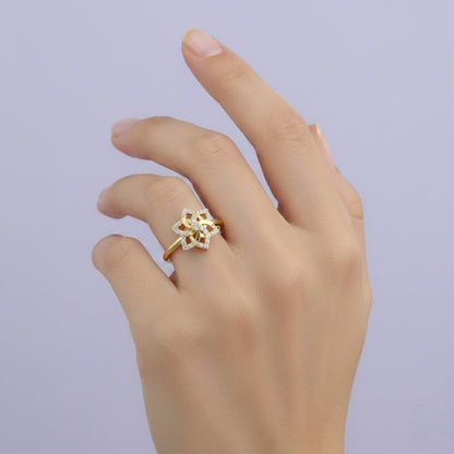 Floral Crest Diamond Gold ring