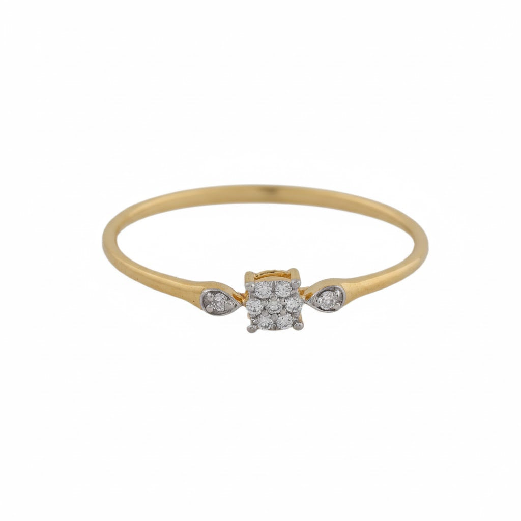 Trio Accent Center Diamond Gold ring
