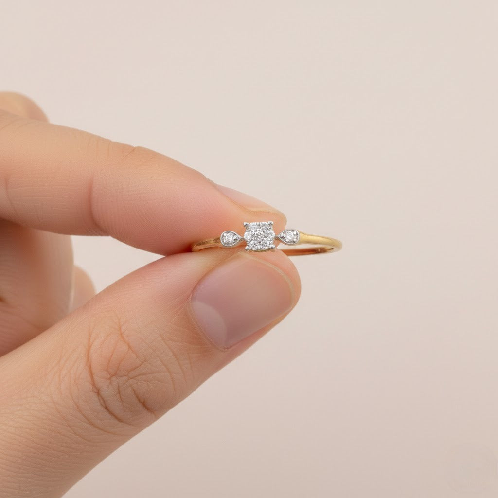 Trio Accent Center Diamond Gold ring