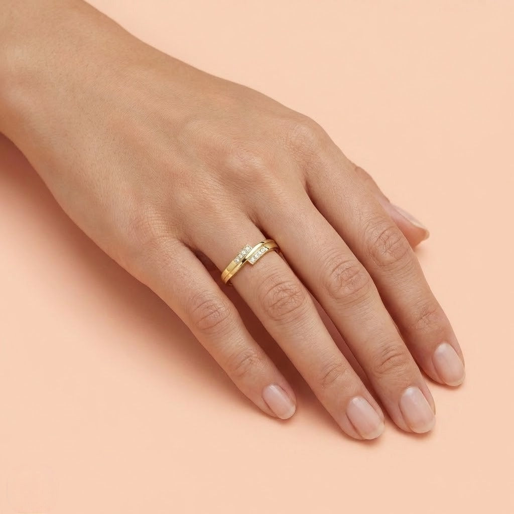 Sleek Parallel Bar Diamond Gold ring