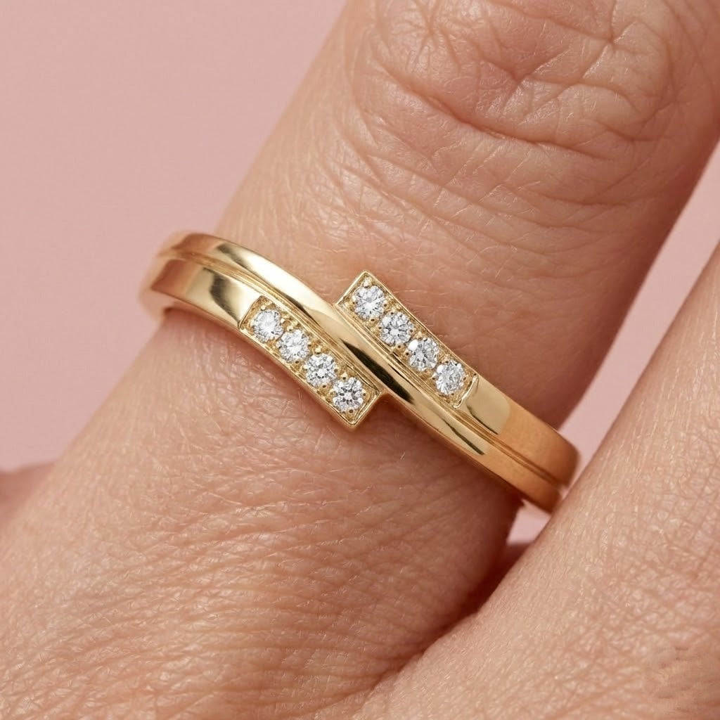 Sleek Parallel Bar Diamond Gold ring