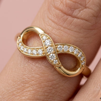 Intertwined Infinity Diamond Gold ring