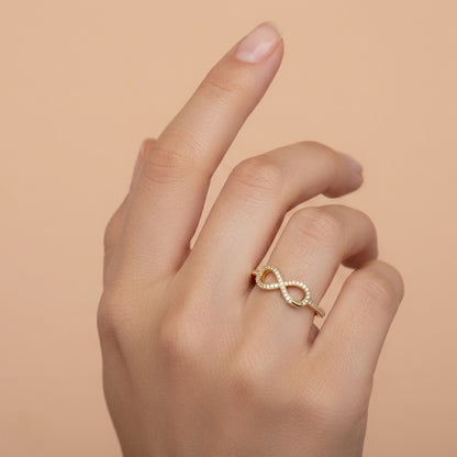 Infinity Curve Diamond Ring