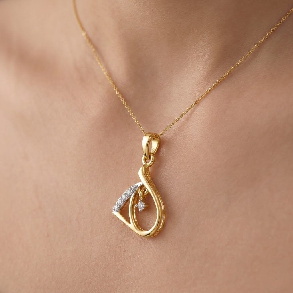 Flowing Triangle Heart Diamond Pendant