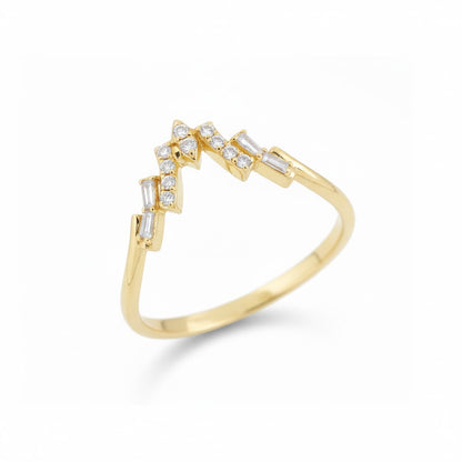 Zigzag Sparkle Chevron Design Diamond Gold Ring