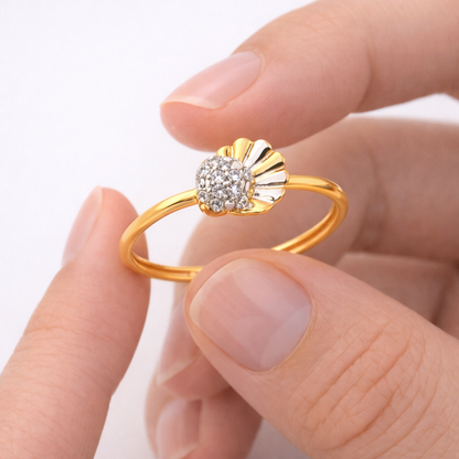 Radiant Fan Motif Floral Diamond Gold Ring
