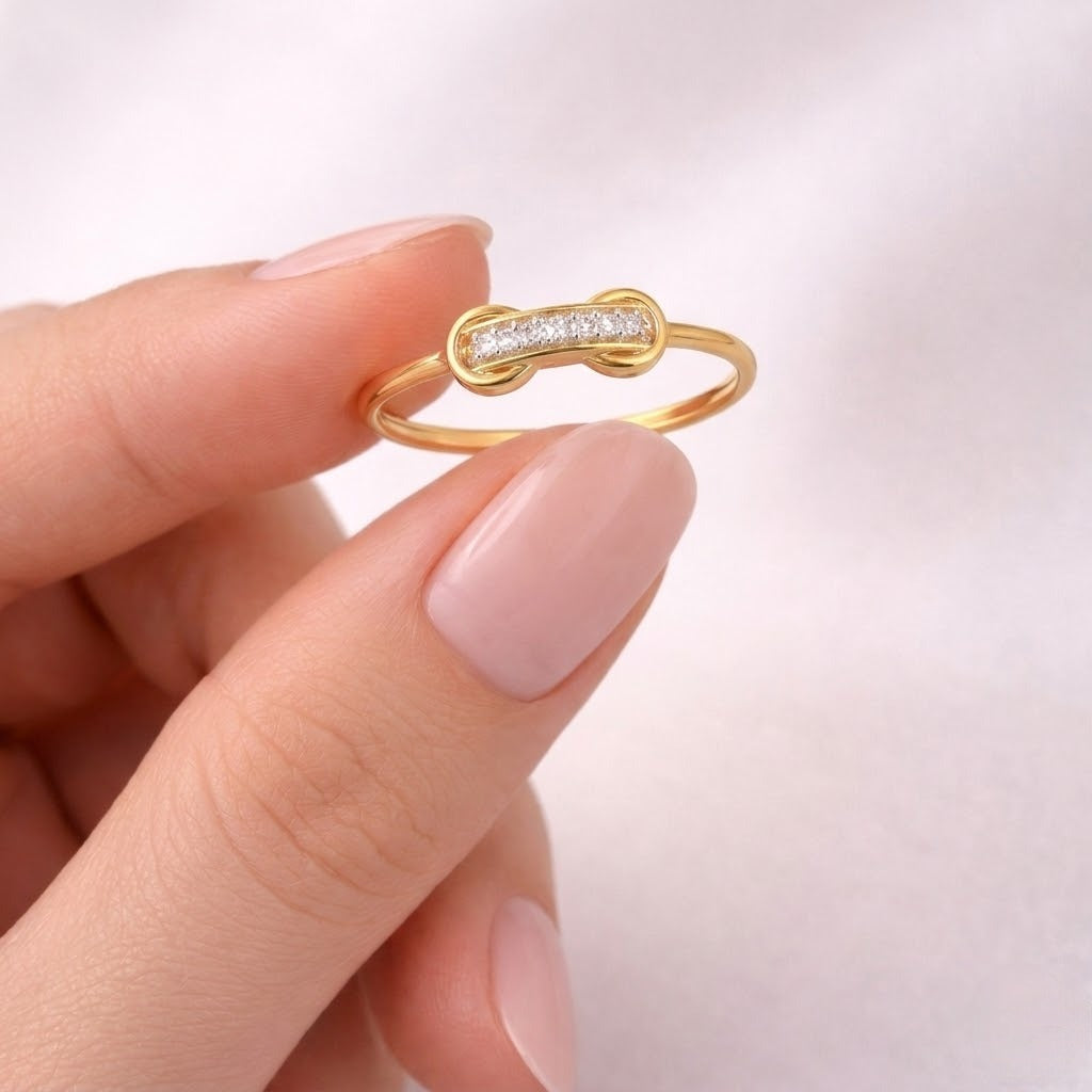 Curved bar motif diamond gold ring