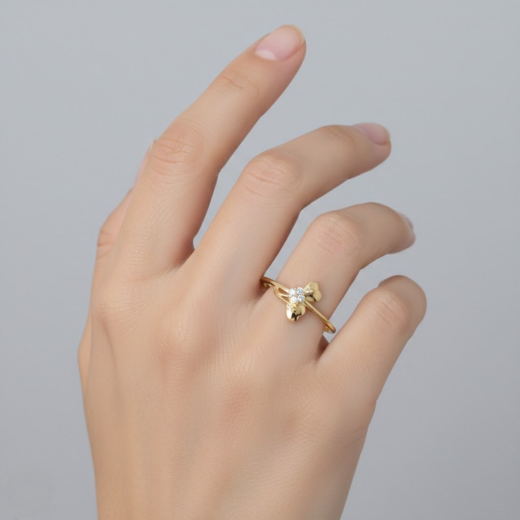 Minimal Butterfly Curve Sparkle Diamond Gold Ring