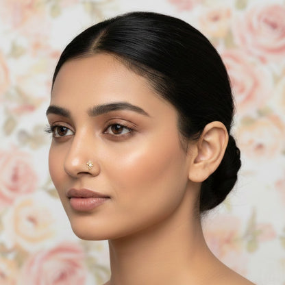 Interlaced Petal Star Nose Pin