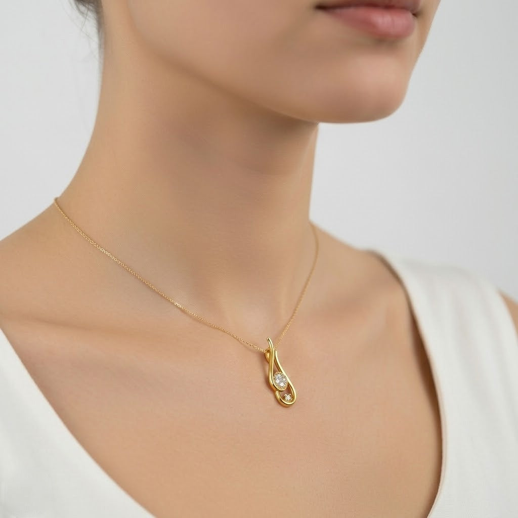Flame Curve Glow Diamond Gold Pendant