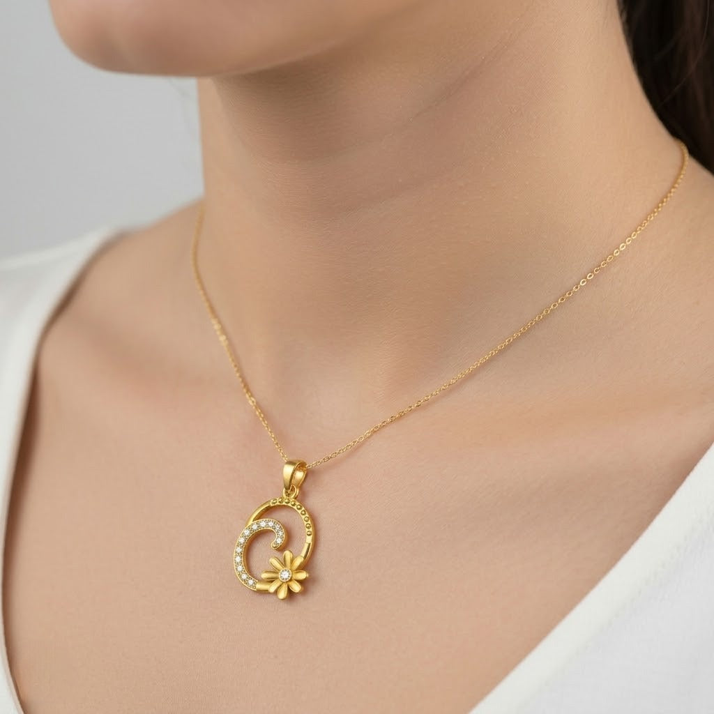 Elegant Floral Curve Motif diamond gold pendant