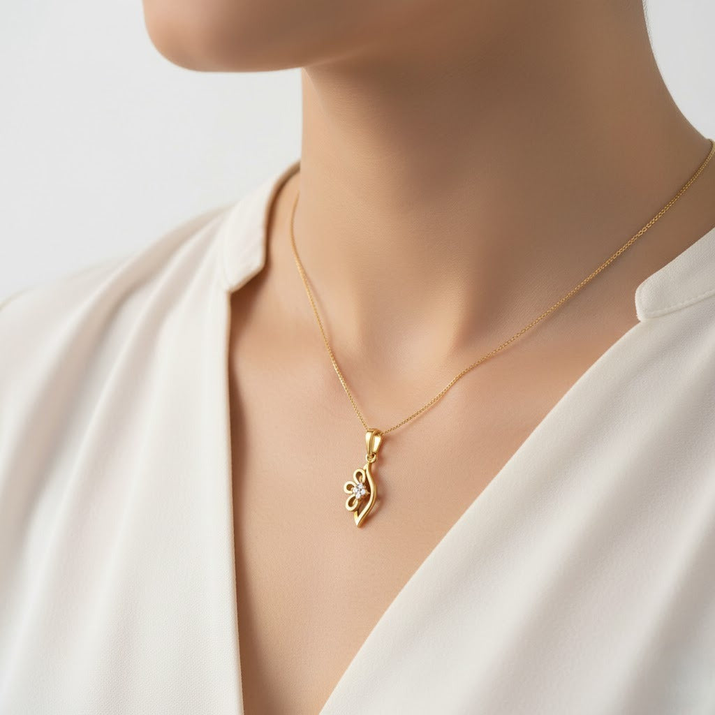 Petal Breeze Frame Diamond Gold Pendant