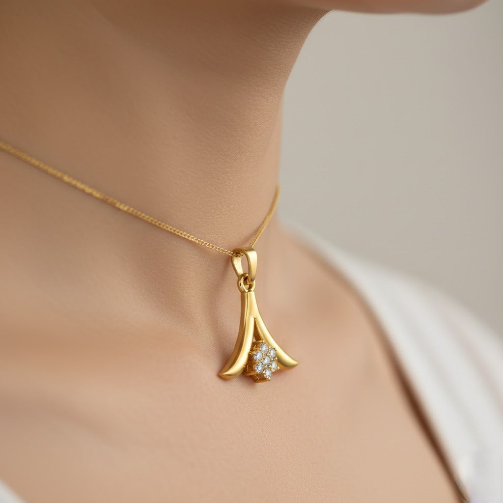Graceful Fan Bloom Diamond Gold Pendant