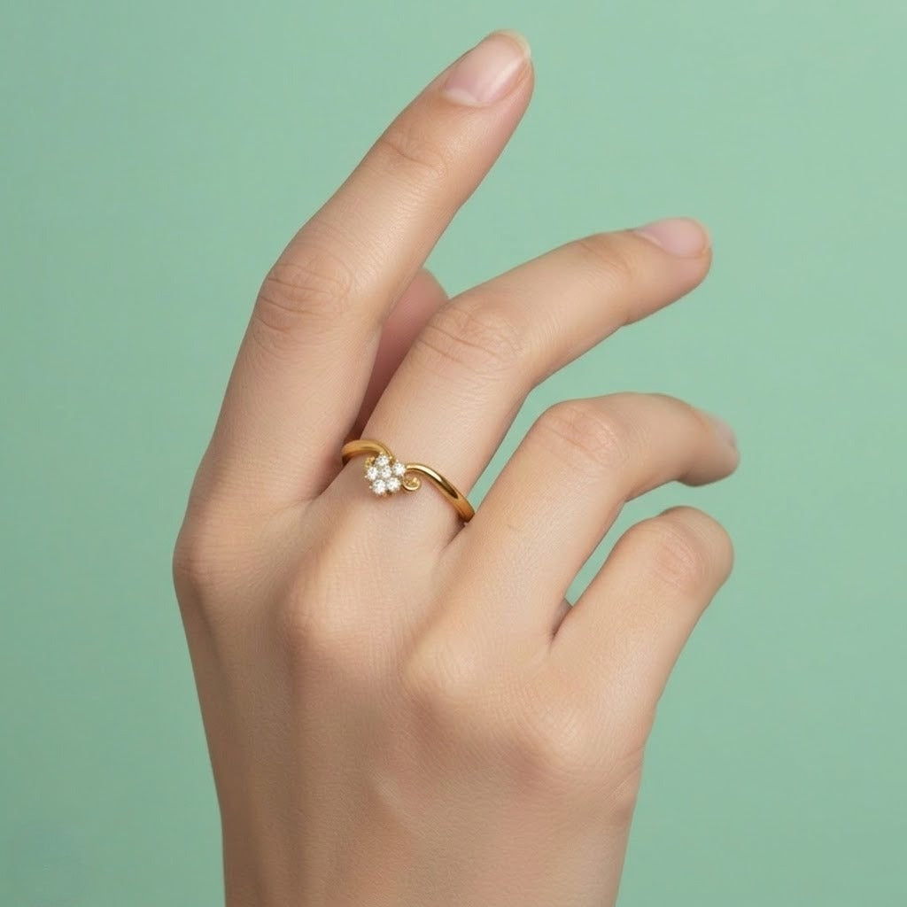 Elegant Floral Design Ring