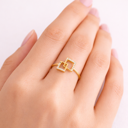 Interlocking Square Design Ring