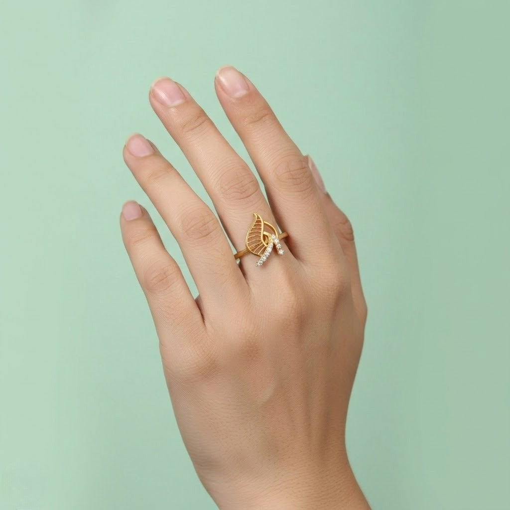 Feather-Inspired Diamond Gold Ring