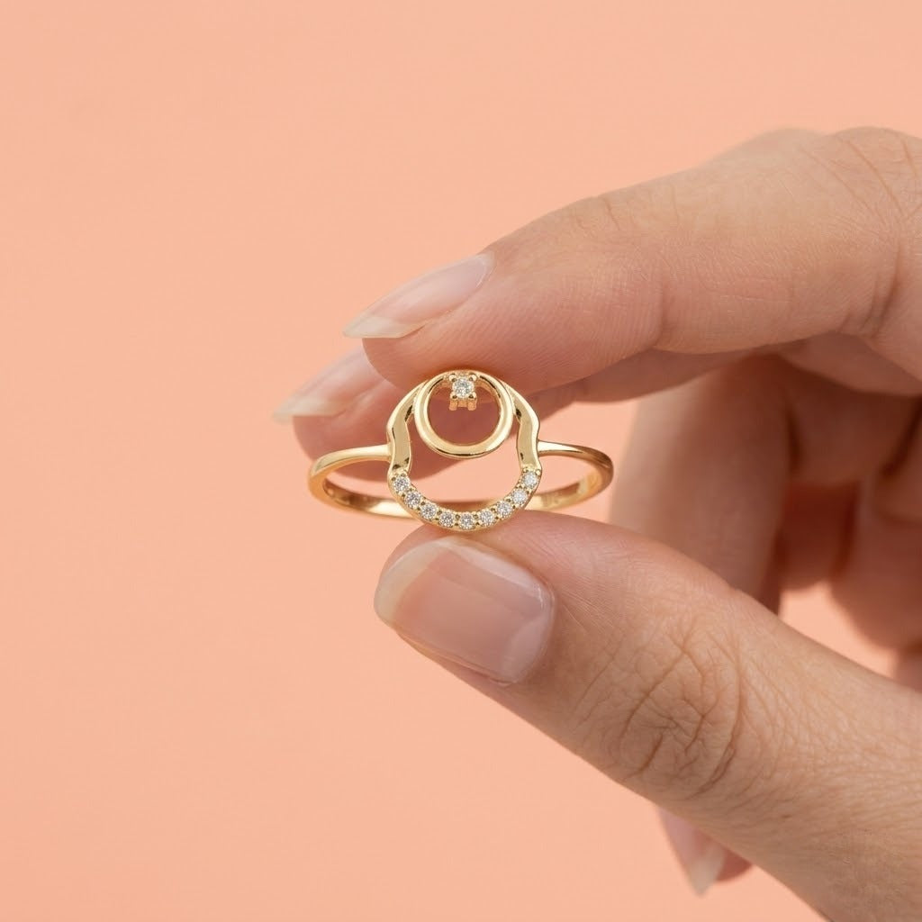 Contemporary Circle Design Ring
