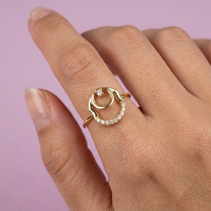 Contemporary Circle Design Ring