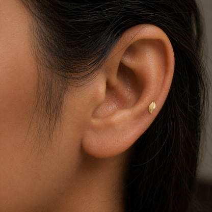 9K Gold Sleek Leaf Second Stud Earrings