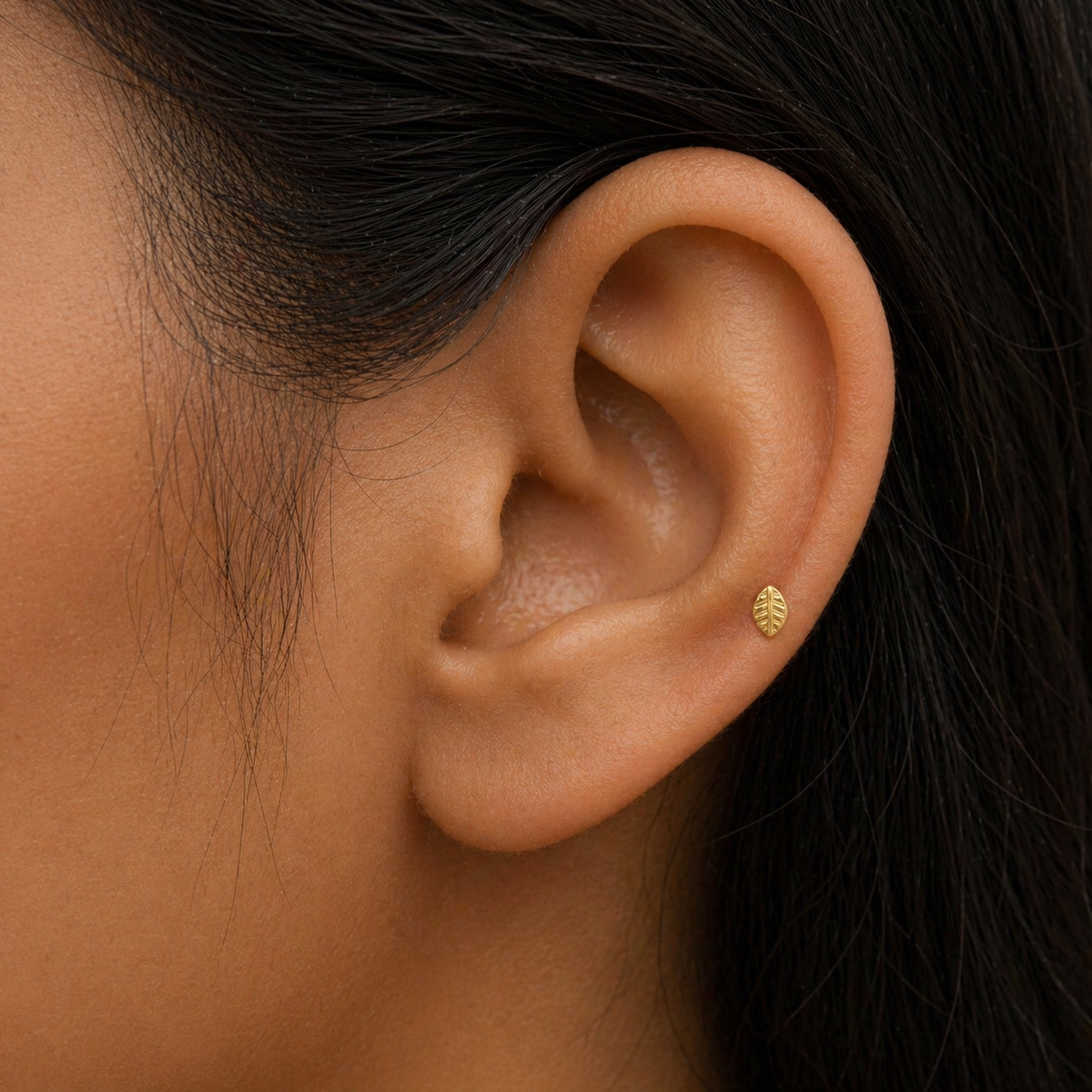 9K Gold Ribbed Leaf Second Stud Earrings
