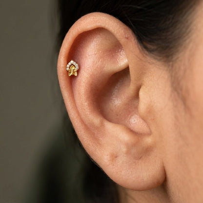 9K Gold white Leaf Motif Second Stud Earrings