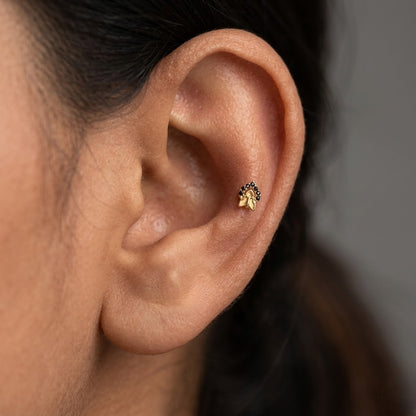 9K Gold Black Stone Leaf Flame Second Stud Earrings