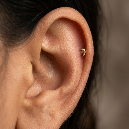 9K Gold Curved Moon Horn Second Stud Earrings