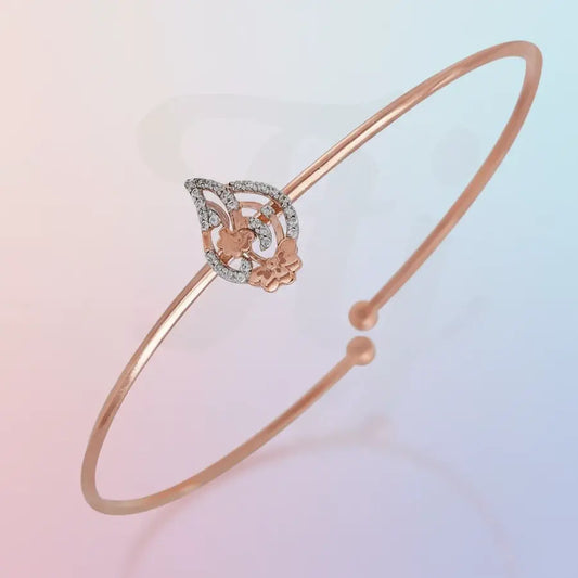 Leaf and Floral Harmony Gold Bangle