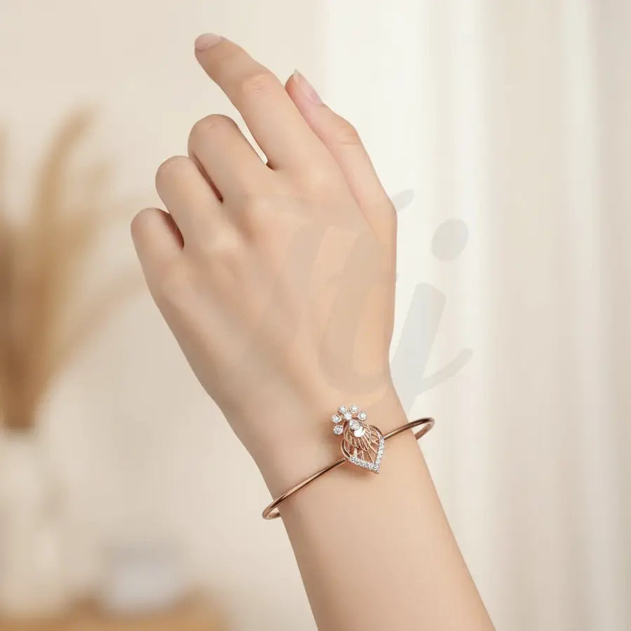Blooming Leaf with Sparkle Gold Bangle