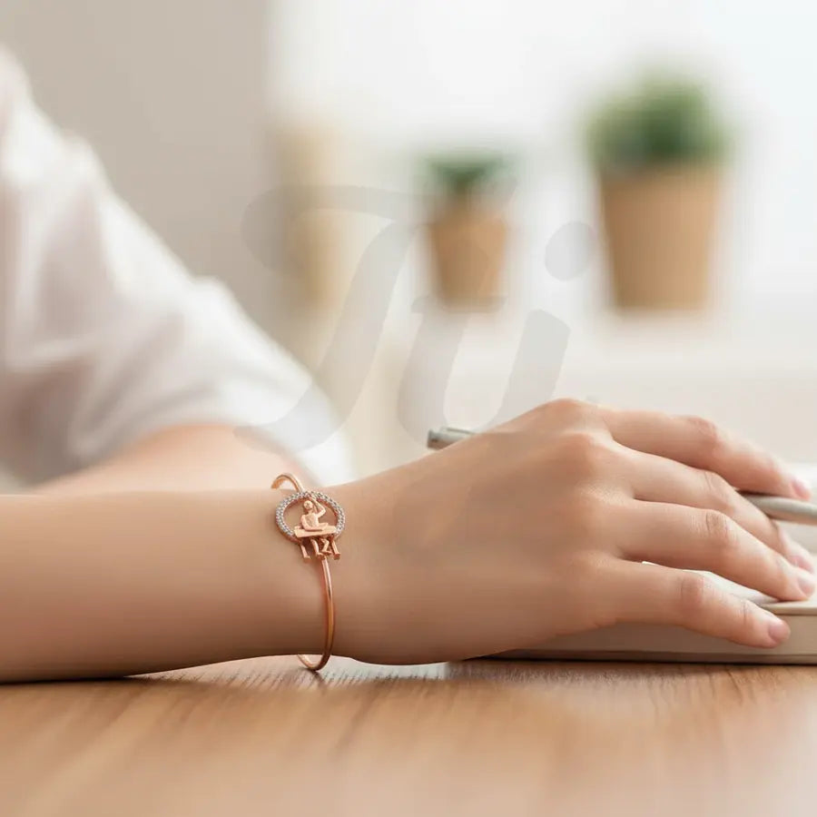 Reach for Stars Gold Bangle