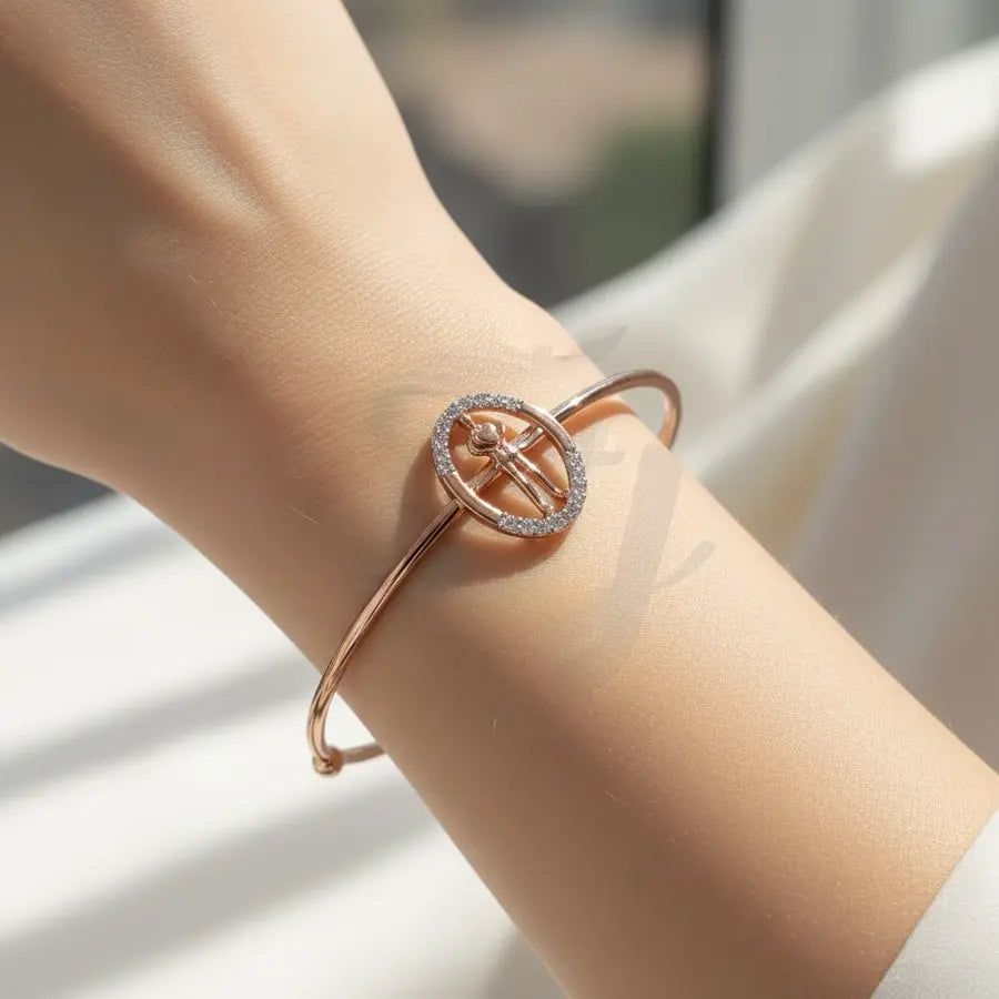 Brave Hearted Gold Bangle