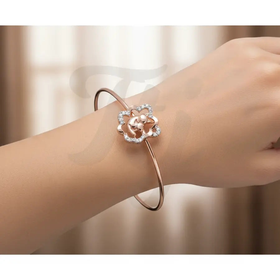 Curious Cat Charm Gold Bangle