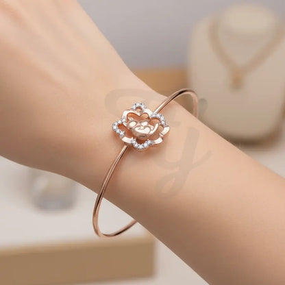 Curious Cat Charm Gold Bangle
